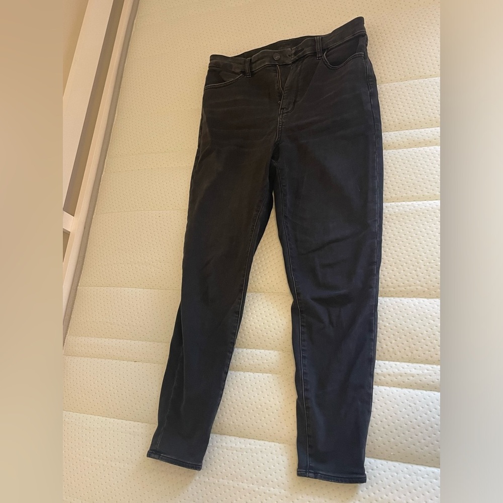 American Eagle Black Jeggings